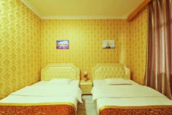 Room 7 of 7
