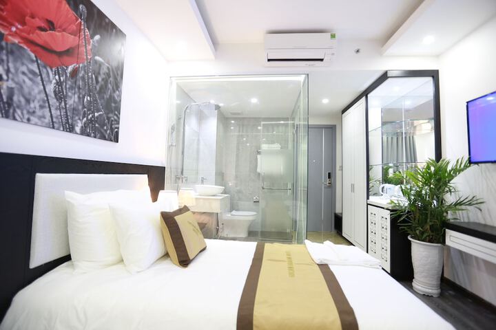 Room 14 of 79