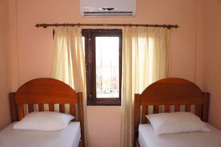 Room 16 of 26
