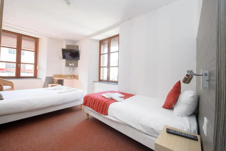 Room 3 of 13