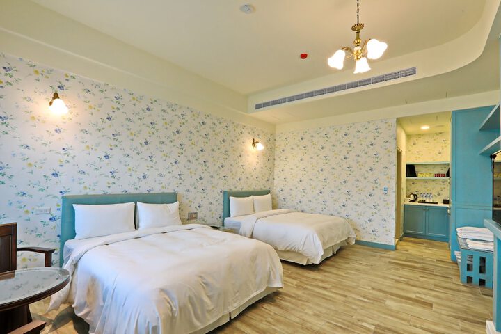 Room 5 of 48