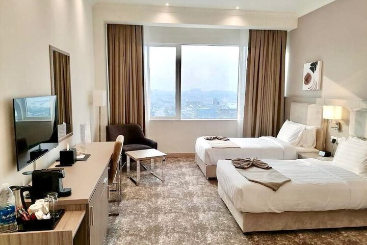 Room 18 of 30