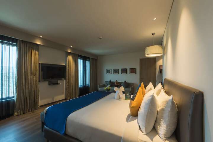 Room 43 of 93