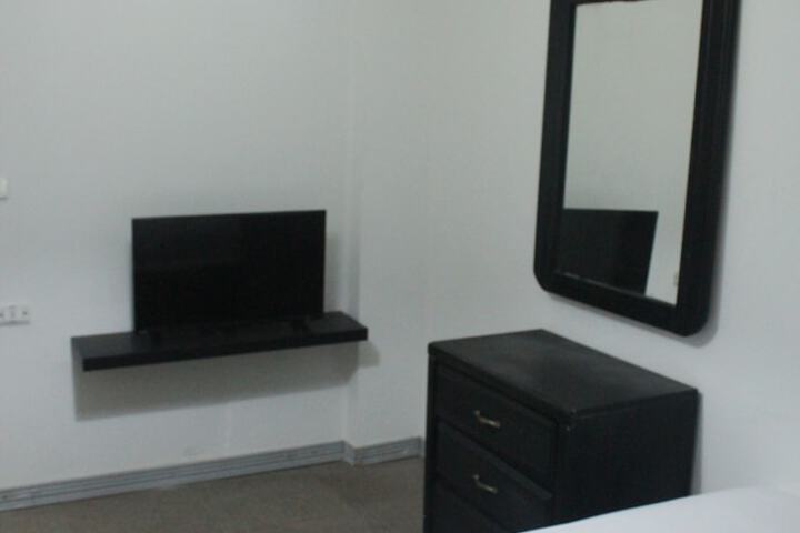 Room 8 of 19