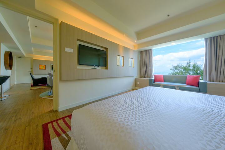 Room 6 of 47