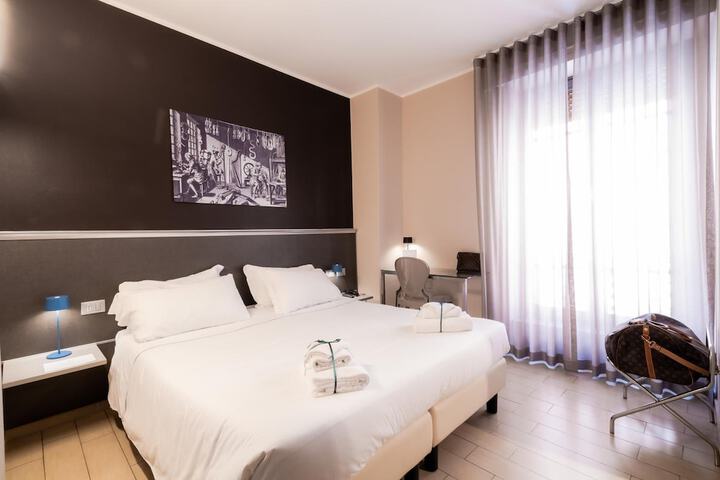 Room 5 of 22