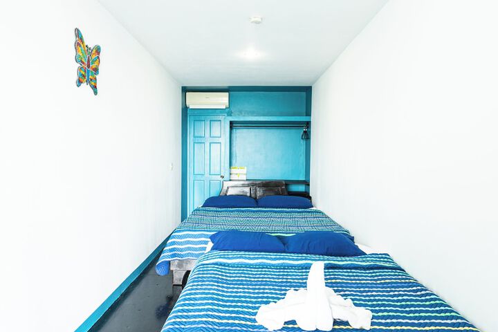 Room 72 of 136