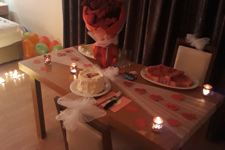 Room 6 of 20