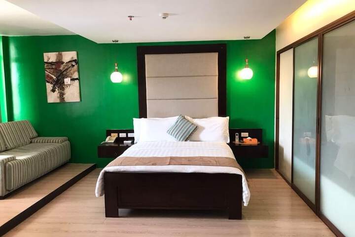 Room 18 of 51