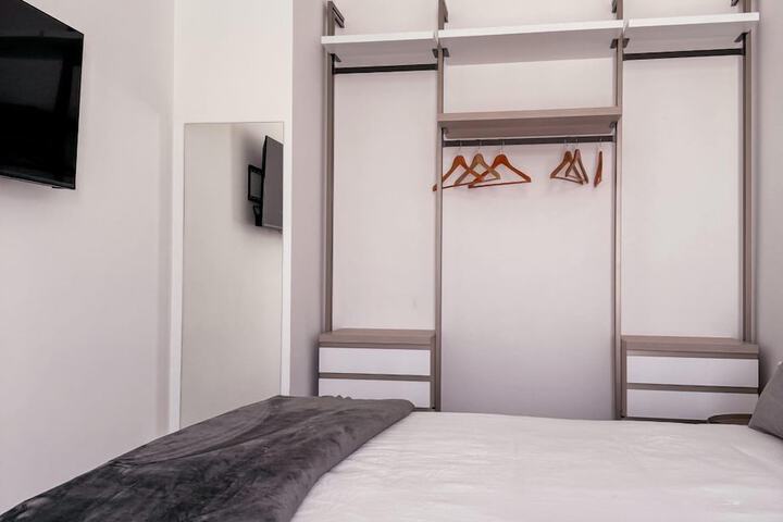 Room 10 of 159