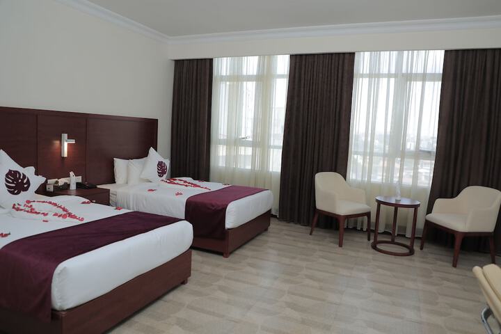 Room 6 of 13
