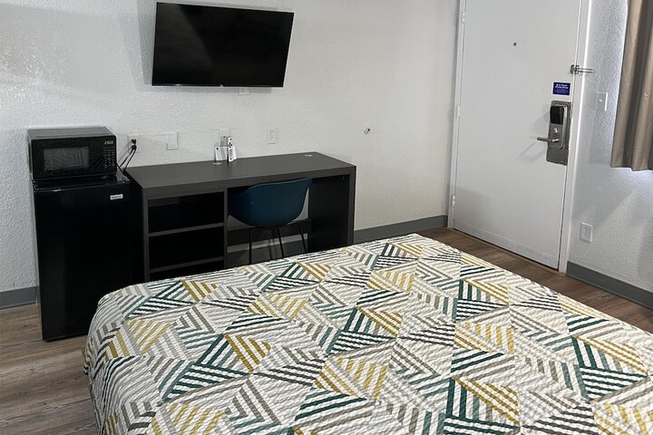 Room 26 of 50