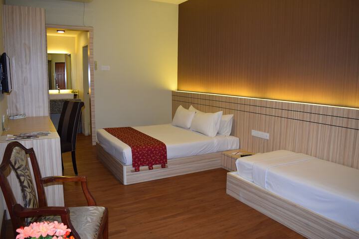 Room 2 of 39