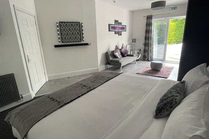 Room 25 of 52