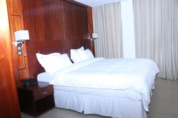Room 15 of 46