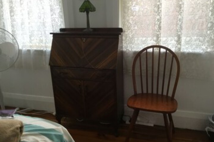 Room 51 of 180