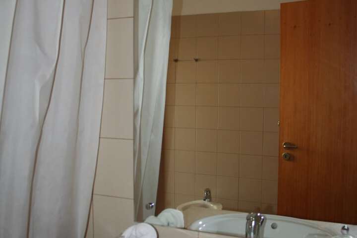 Room 20 of 32