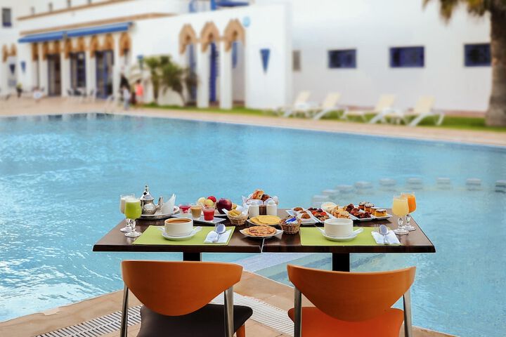 Pool Hotel