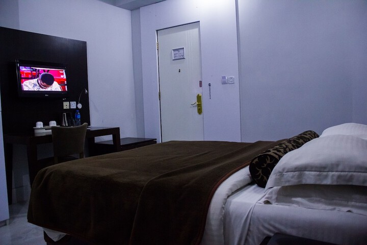Room 17 of 155