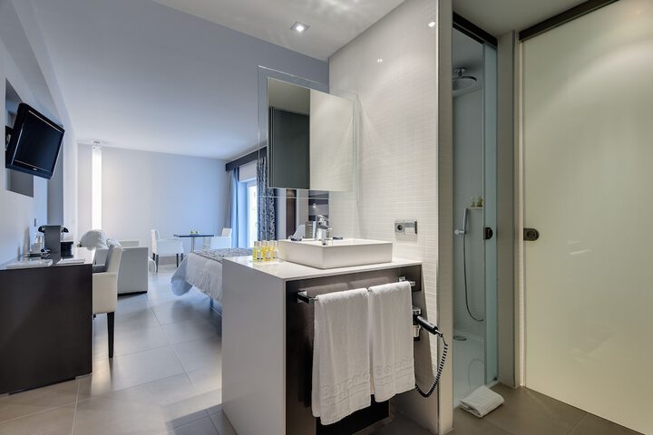 Clean Restrooms