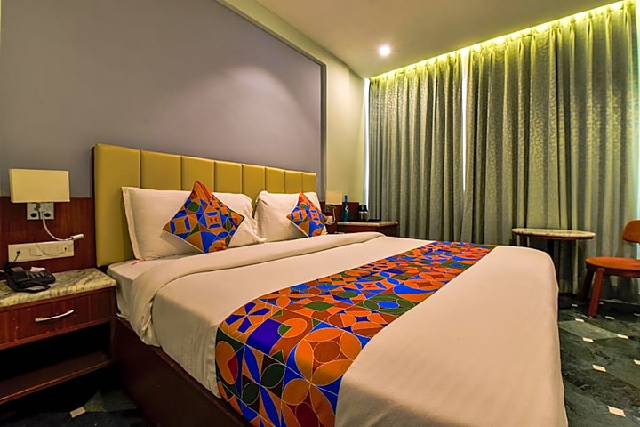 Naivara Boutique Hotel