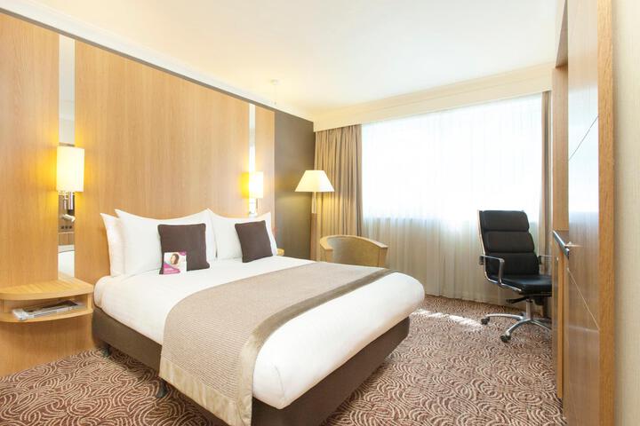 Room 267 of 299