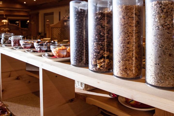 Breakfast/Coffee Service 110 of 142