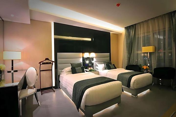 Room 69 of 111