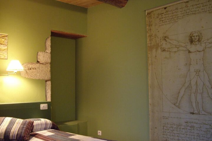 Room 10 of 46