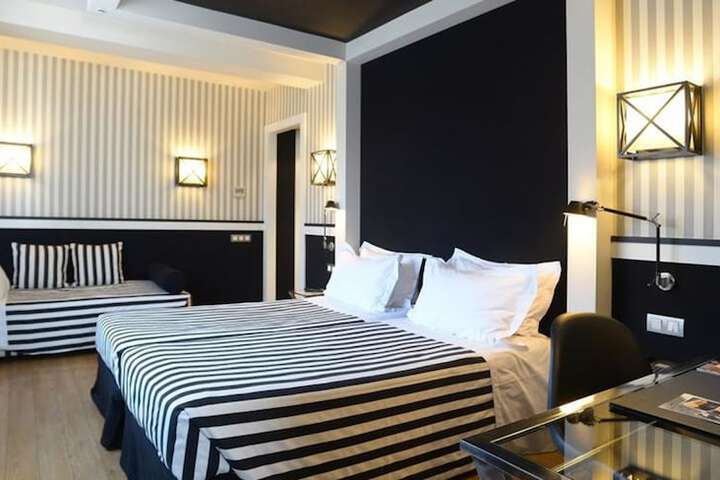 Room 28 of 117