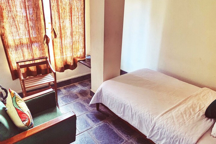 Room 35 of 91