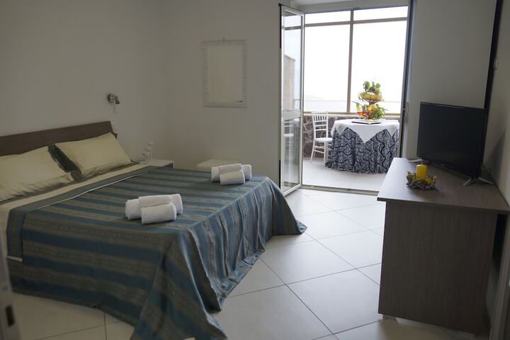 Room 19 of 51