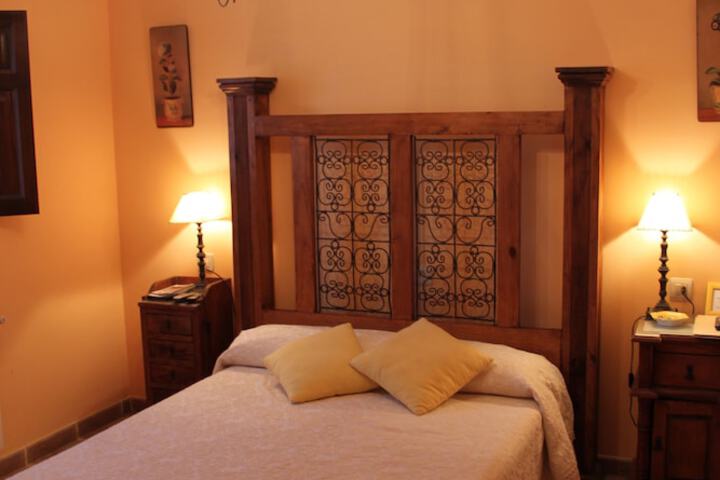 Room 13 of 30