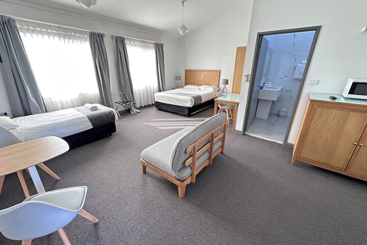 Room 18 of 49