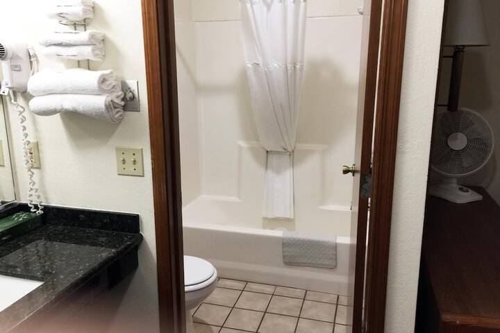 Room 30 of 42