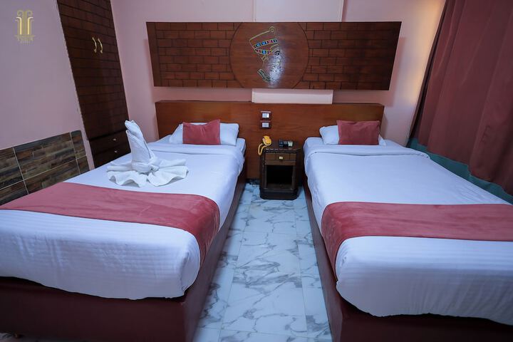 Room 10 of 48