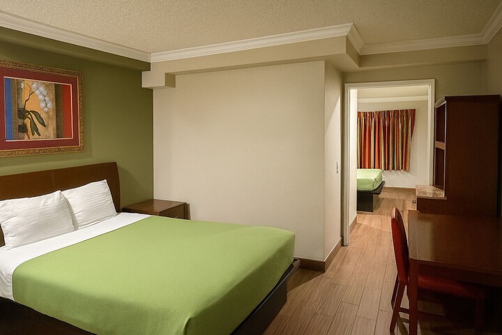 Room 15 of 30