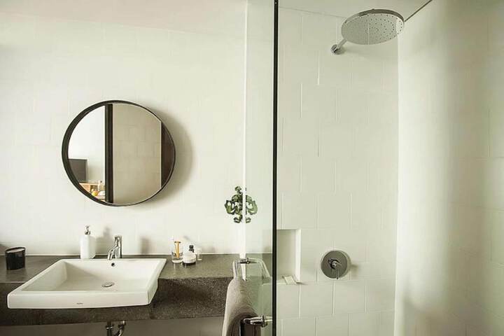 Room 29 of 52