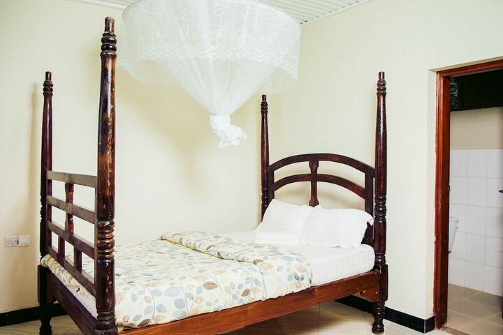 Room 18 of 19