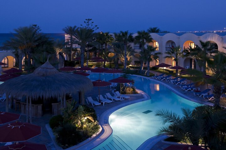 Pool 42 of 116