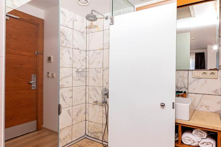 Bath Interior