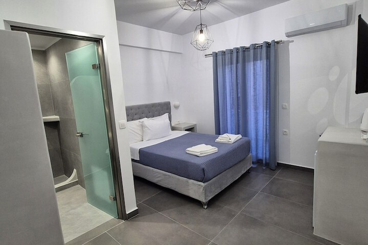 Room 19 of 37