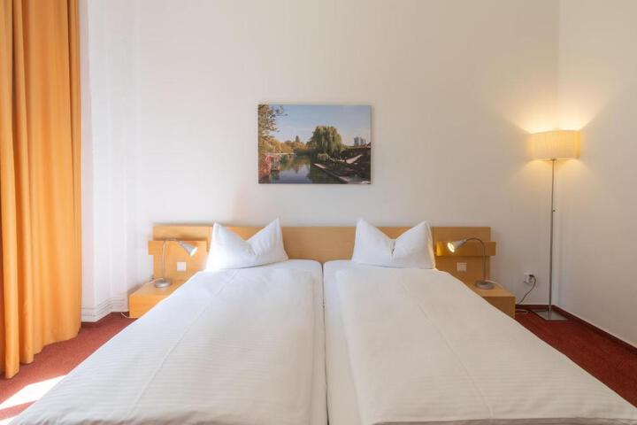 Hotel 26