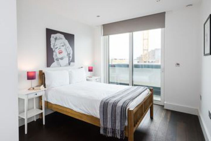 Room 9 of 23