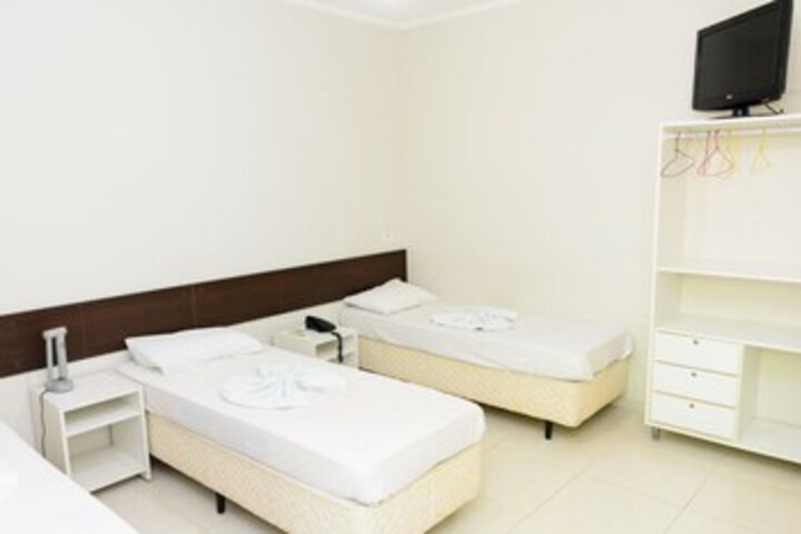Room 5 of 37