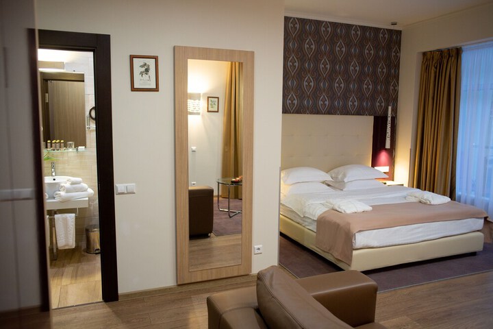 Room 29 of 83