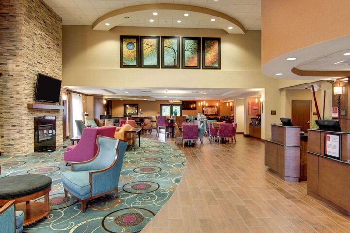Guest Lobby