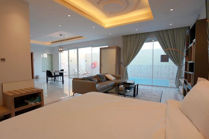 Room 10 of 87