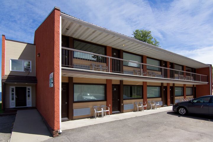 Hotel 17 of 27