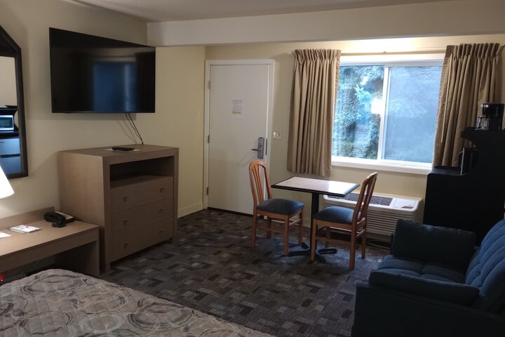 Room 73 of 154